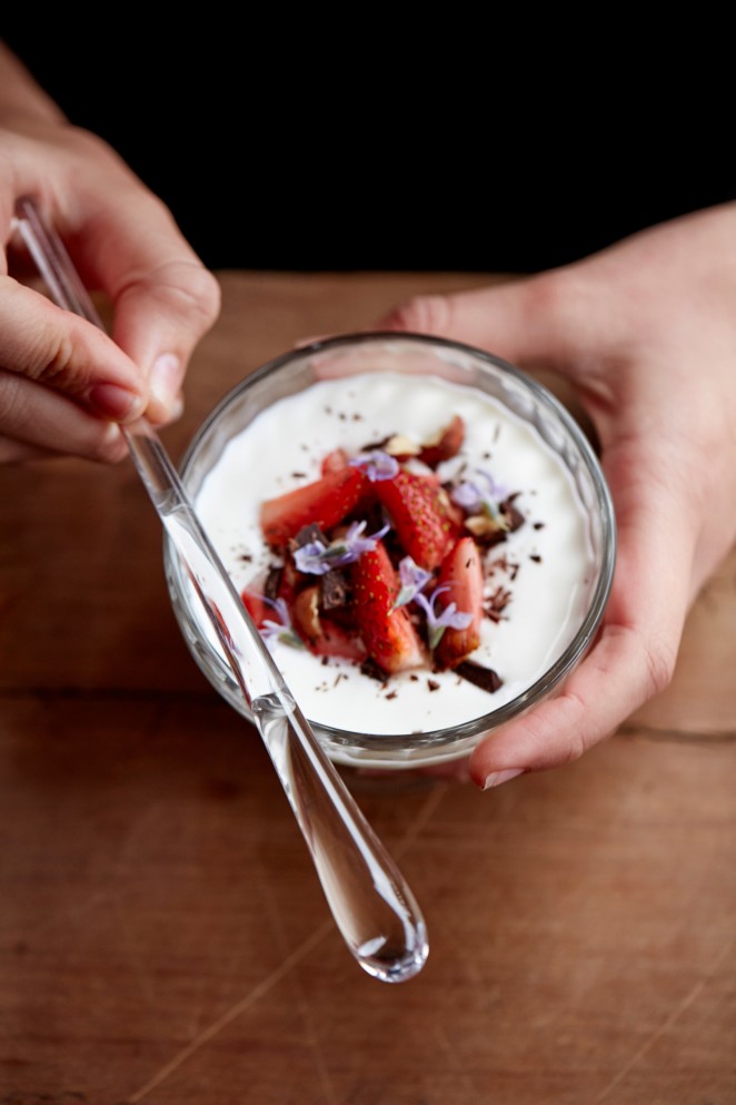 The Finger Spoon that makes food taste better