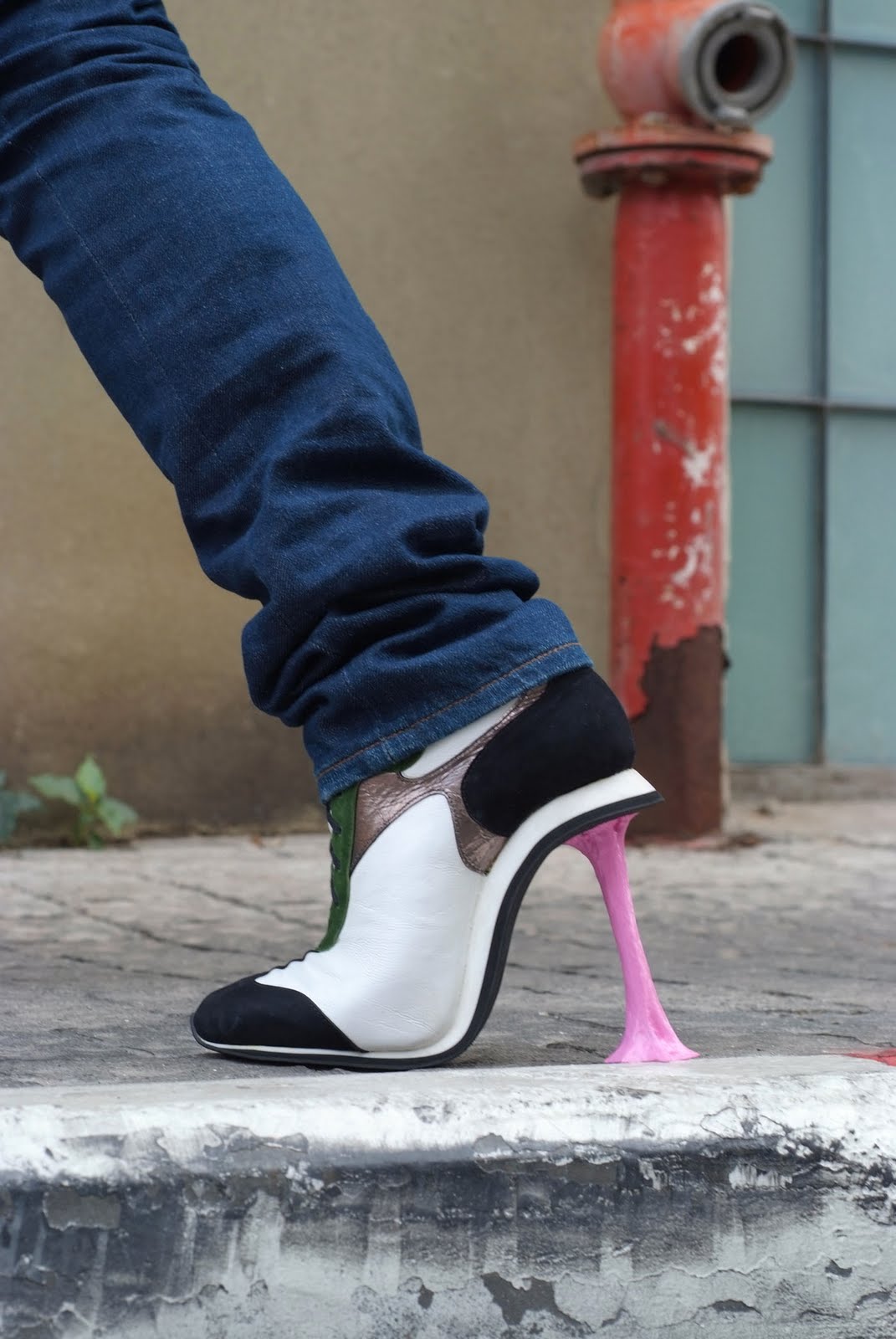 artistic-footwear-gum.jpg
